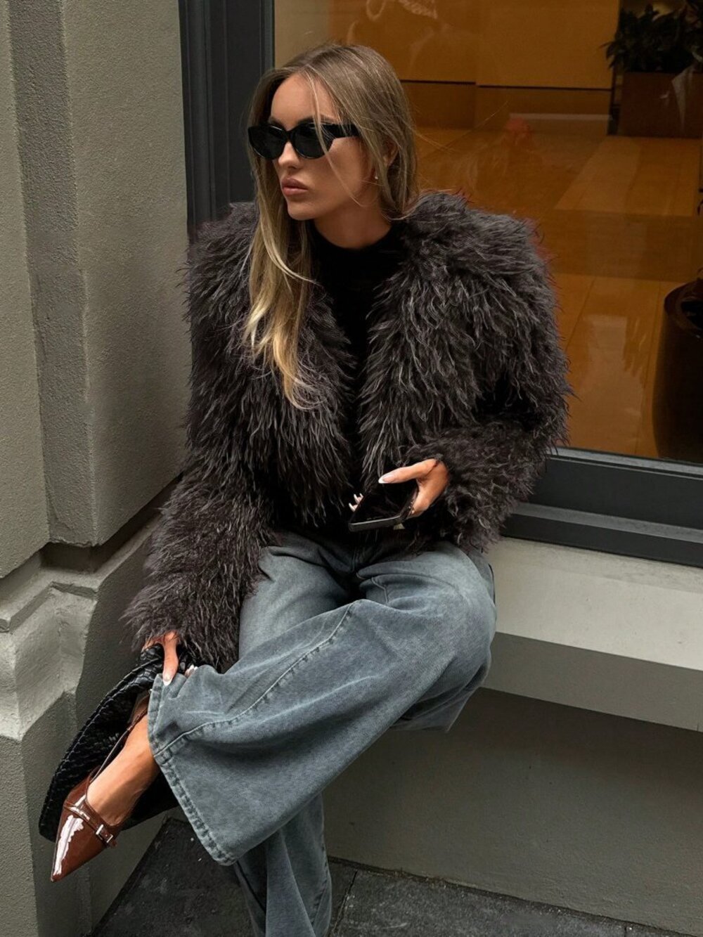 Brown Casual Women's Sexy Short Faux Fur teddy Coat jacket - Picture 8 of 9